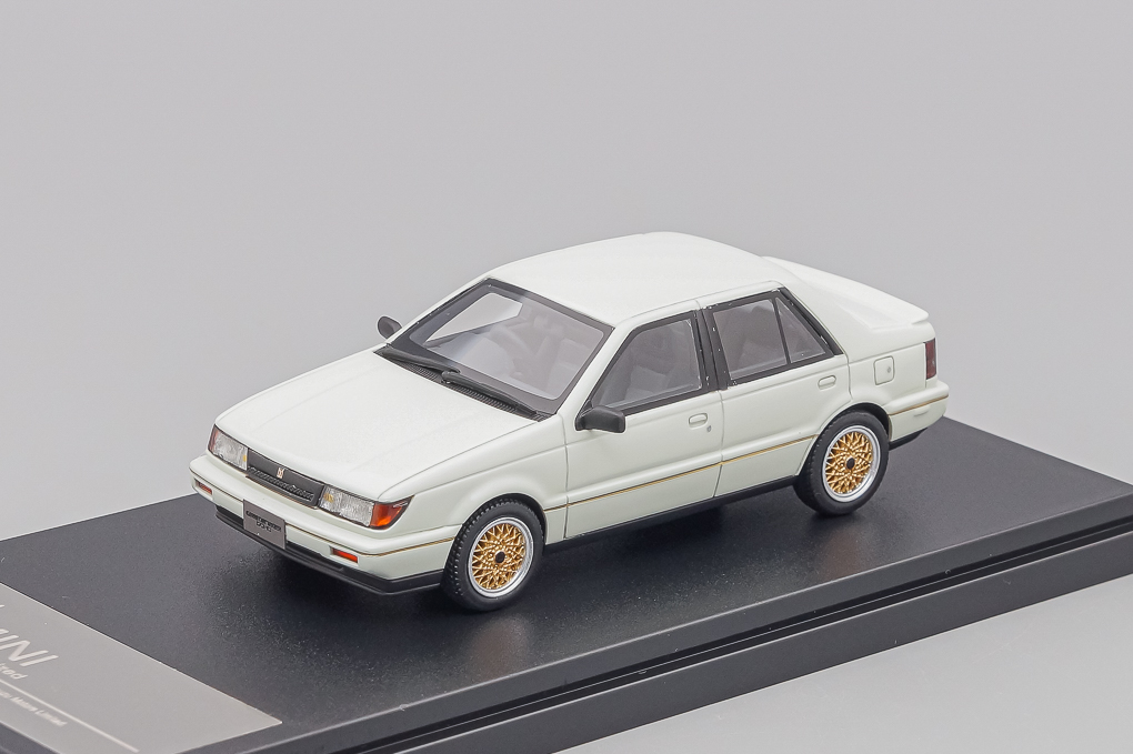 1:43 ISUZU Gemini ZZ 1988, white - HS311WH-X1