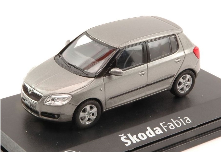 1:43 SKODA Fabia II (2007), cappuccino beige met. - 008YB
