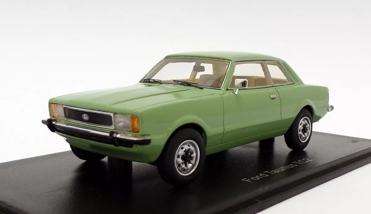 1:43 FORD Taunus TC2 (1976), light green - NEO45139