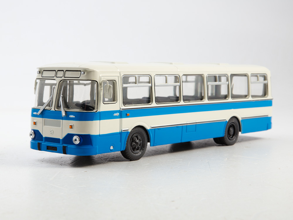 1:43 Ликинский автобус 677М, бело-синий - 900377