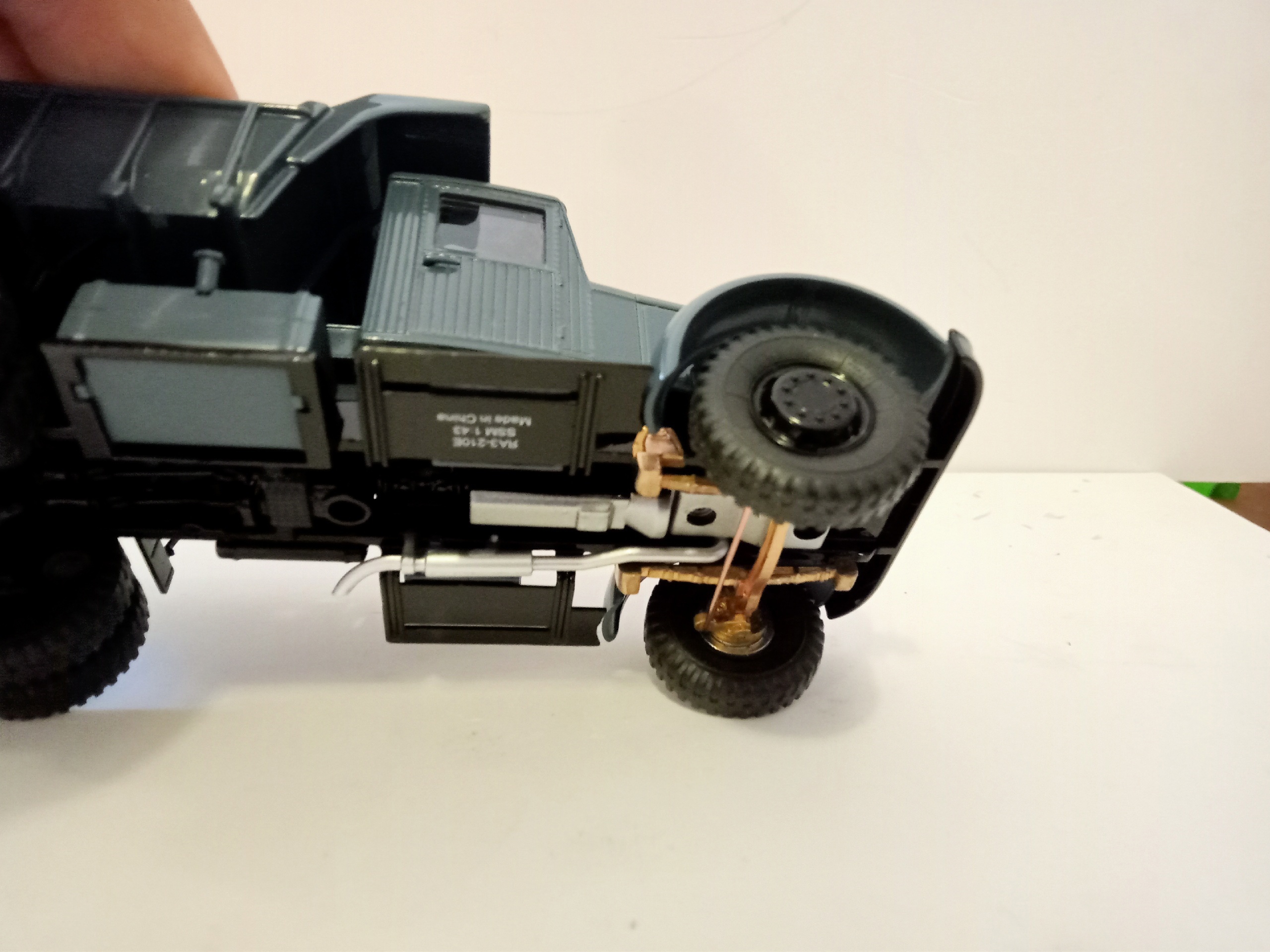 1:43 Поворотный мост яаз 210Е в сборе с рессорами (AVD, SSM) - MSH156