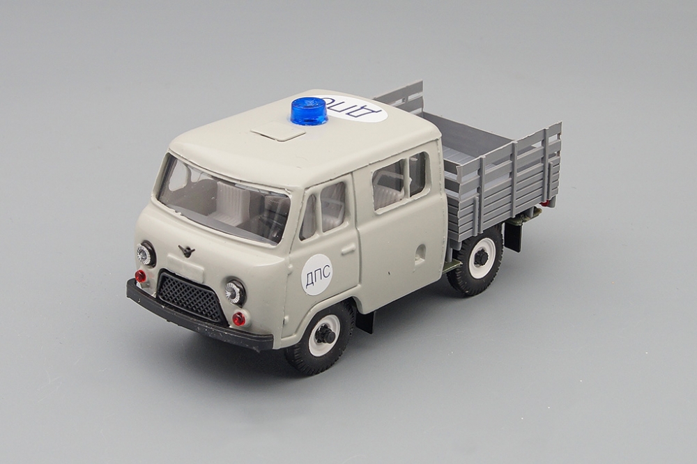 1:43 УАЗ 39094 металл ГАИ серый - 15952-01g