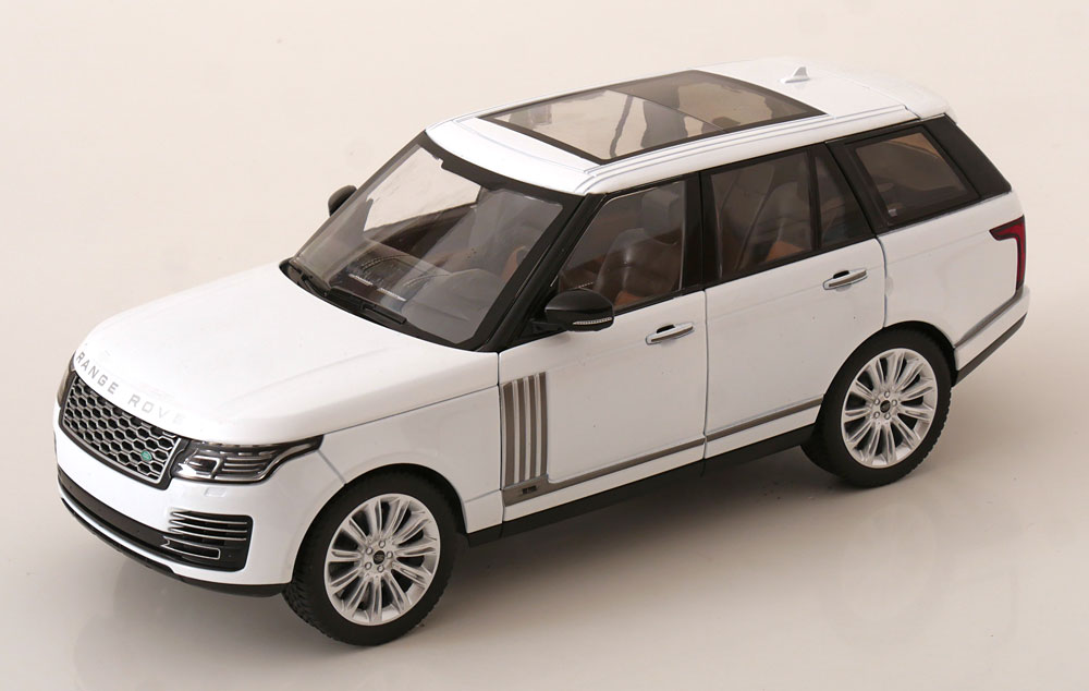 1:18 LAND ROVER Range Rover 50th Anniversary Edition (2020), white metallic - QXTQXT2401181W