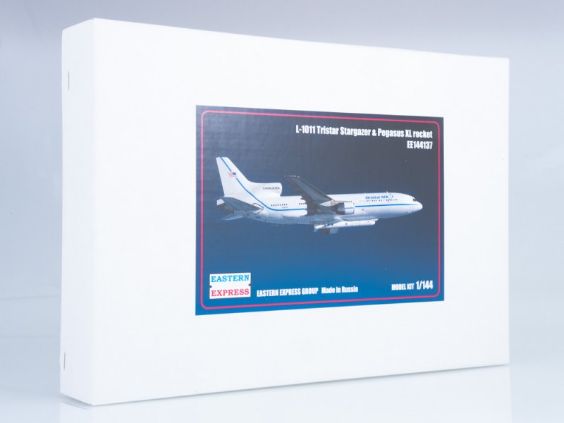1:144 Сборная модель Пассажирский авиалайнер L-1011-200 Tristar Stargazer & Pegasus XL rocket - 144137
