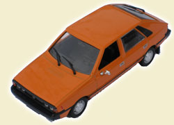 1:43 FSO Polonez (1978) Kultowe Auta 9, orange - kul009