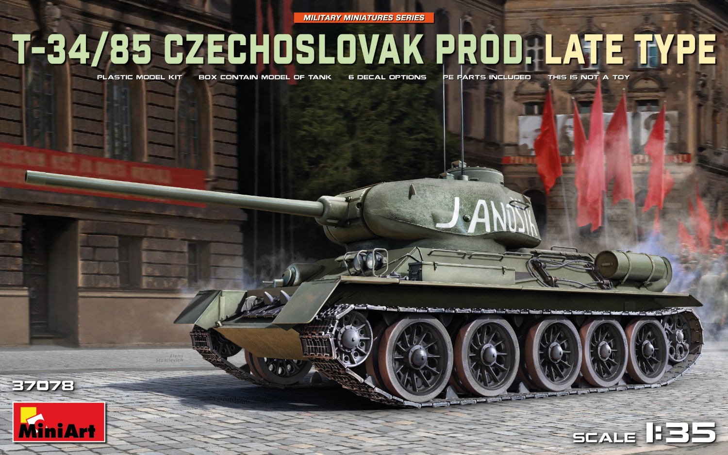 1:35 Сборная модель T-35/85 Czechoslovak Prod. Late Type 1940 - 37078