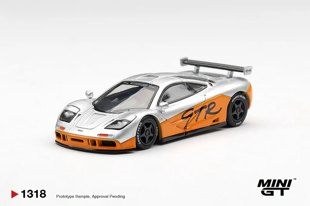 1:64 McLAREN F1 GTR Presentation (1995) LHD, silver / orange - MGT01318-L