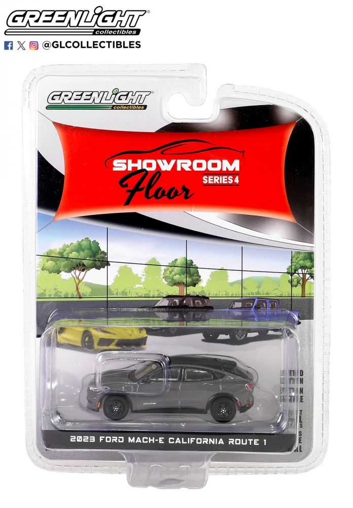 1:64 FORD Mustang Mach-E California Route 1 (2023), Carbonized Gray Metallic - 68040D