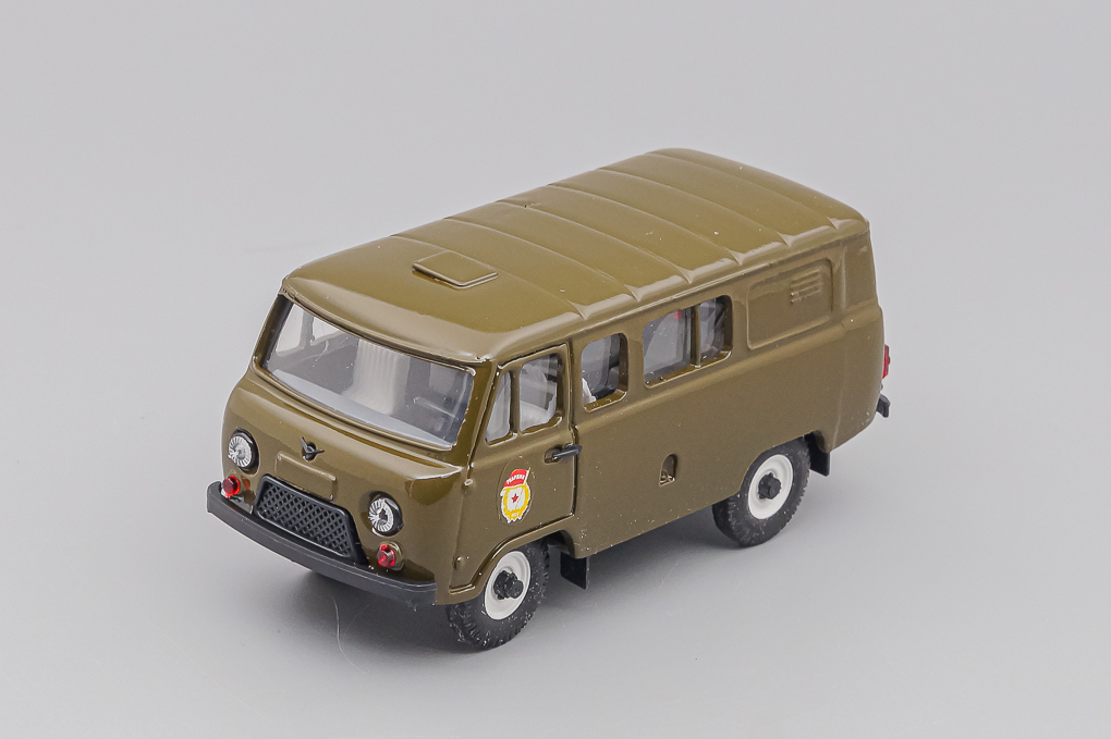 1:43 УАЗ 39099 Гвардия, темно-зеленый - 15915-02h