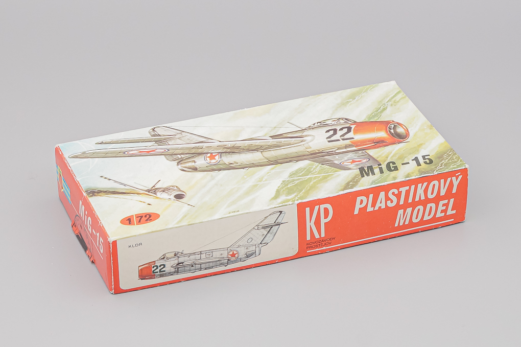 1:72 Сборная модель MiG-15 - KPM015-X1