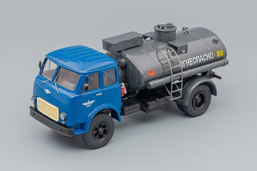 1:43 Минский-500 АЦ-8 топливозаправщик, синий / серый - ALF38