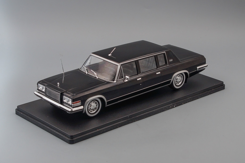 1:24 ЗИL-4104, Легендарные Советские Автомобили 41, черный - LSA041