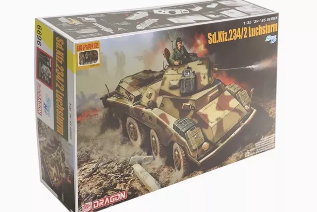 1:35 Сборная модель Sd.Kfz. 234/2 Luchsturm - 6696