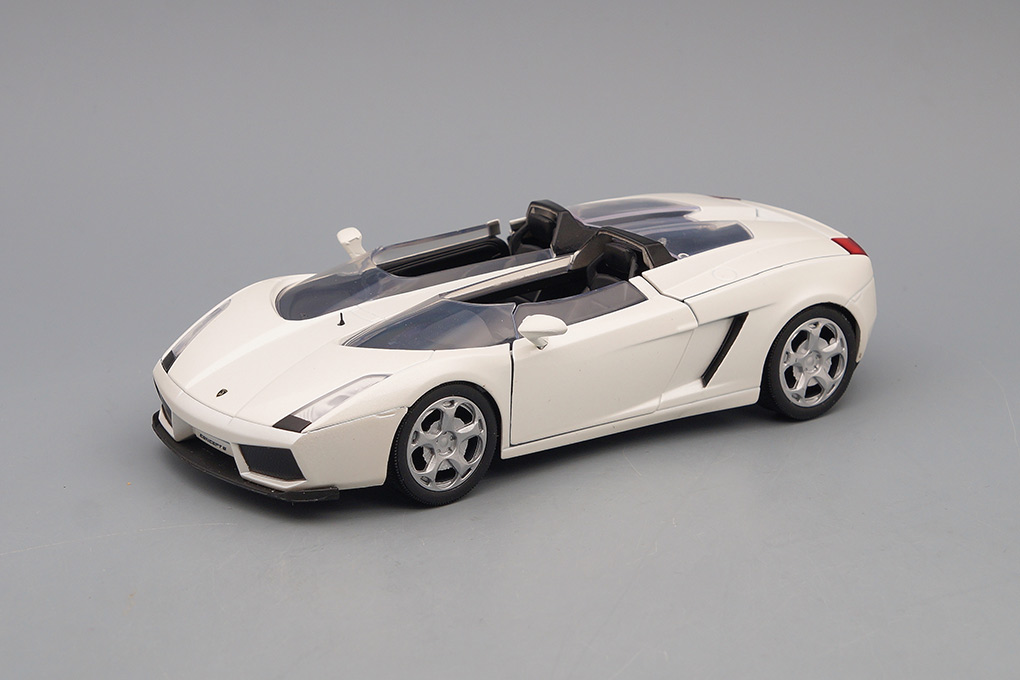 1:24 LAMBORGHINI Concept S, white - 73365