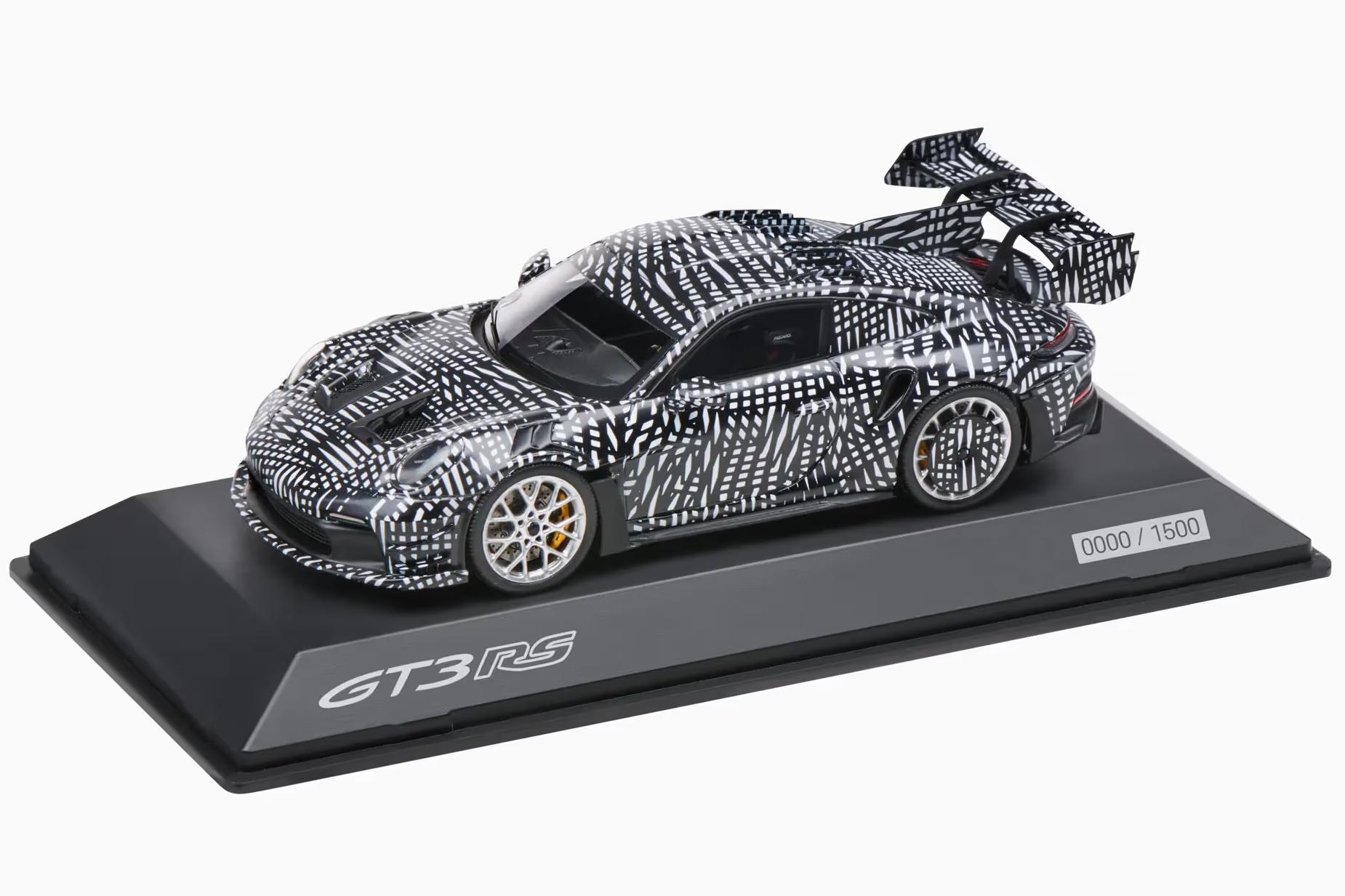 1:43 PORSCHE 911 (992) GT3 RS mit Manthey-Kit (2024), black / white - WAP0203010TGT3