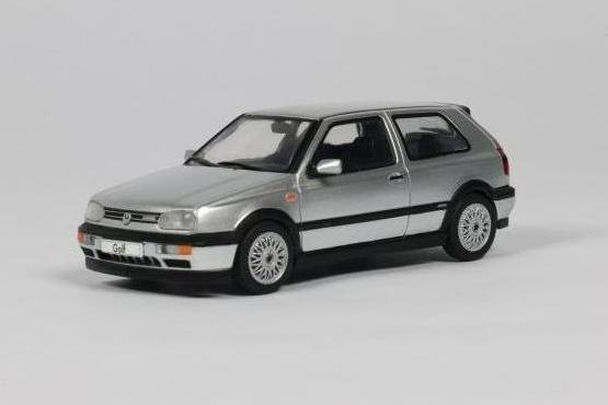 1:43 VOLKSWAGEN Golf III VR6 (1994), silver - S4316403