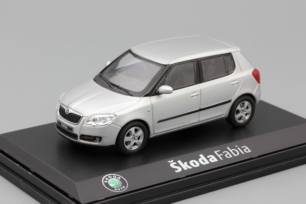 1:43 SKODA Fabia II 2007, Silver Brilliant Metallic - 008AB