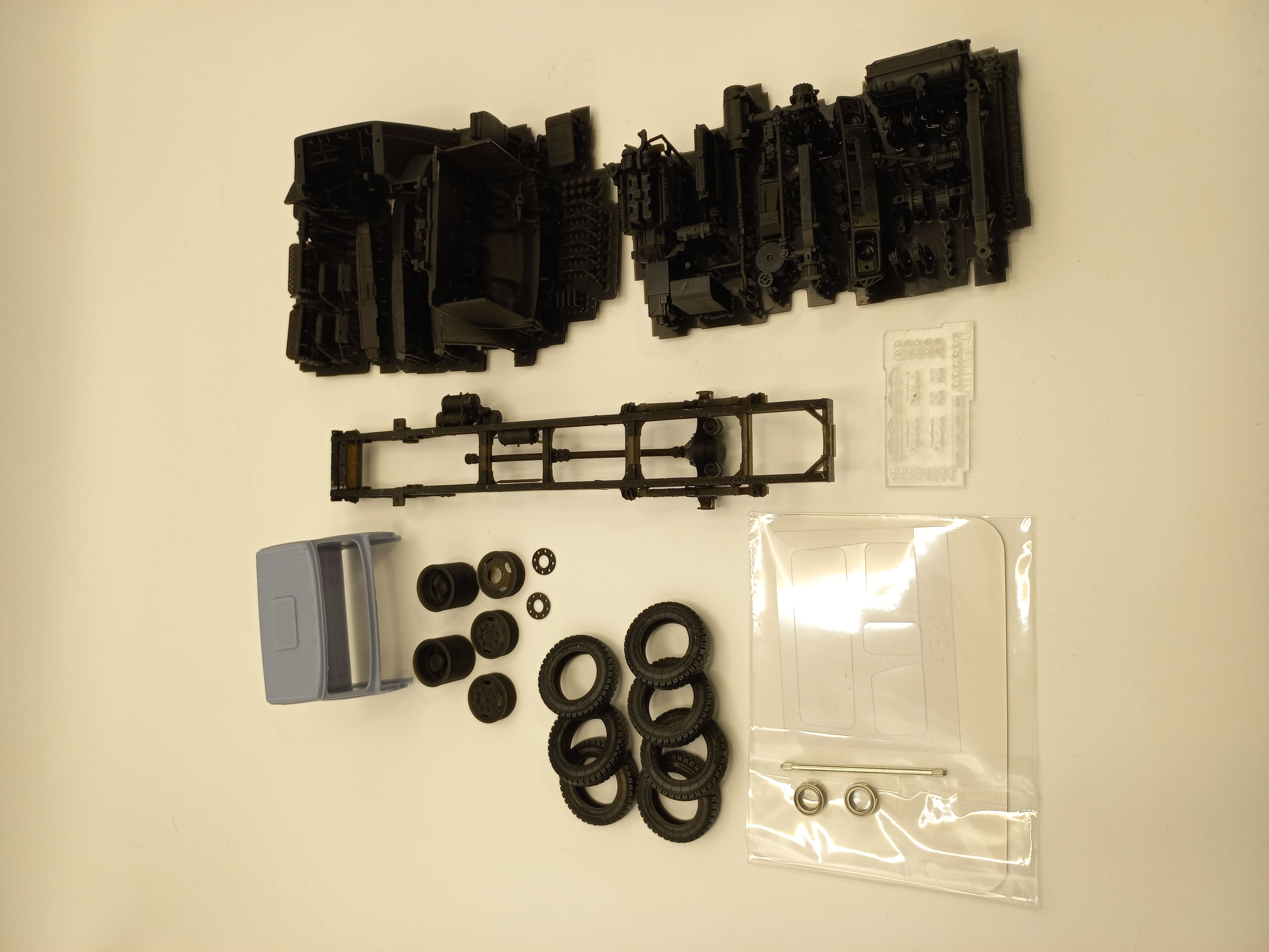 1:43 Сборная модель ЗИЛ-433102 шасси 4331 с двс 645 - KKZ0433102