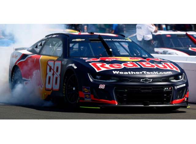 1:64 Chevrolet #88 Shane van Gisbergen *Red Bull*, blue/red/yellow 2025 - W882561RBLSVR