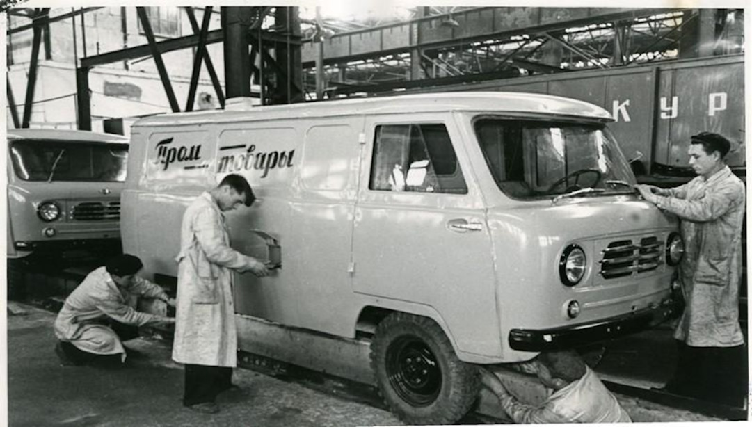 1:43 UAZ-450 (ранний, с обратным открыванием дверей) - Москва 1958 - 145031