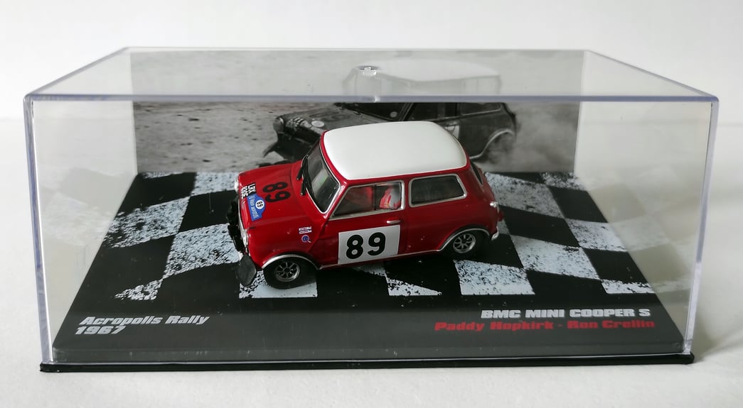 1:43 BMC MINI Cooper S #89 1967 Paddy Hopkirk - Ron Crellin из серии RALLY CARS - RALLYC038