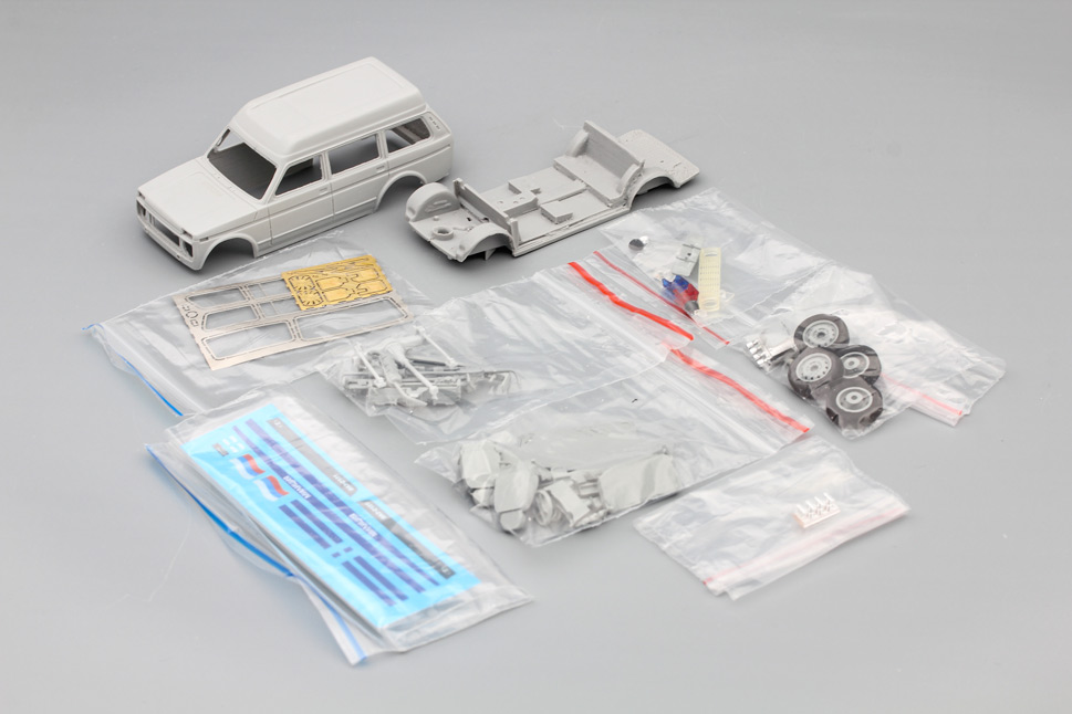 1:43 Сборная модель Волжский-2131-02 милиция - MAXK41