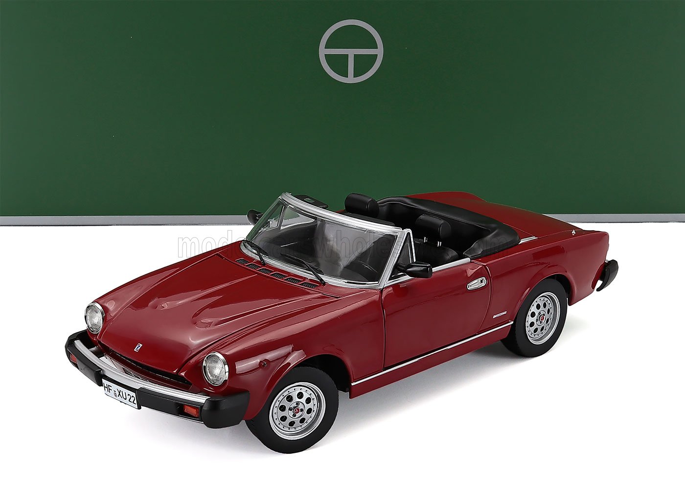 1:18 PININFARINA Spider Europa Cabriolet Soft-top (1982), Red Black - 18125000