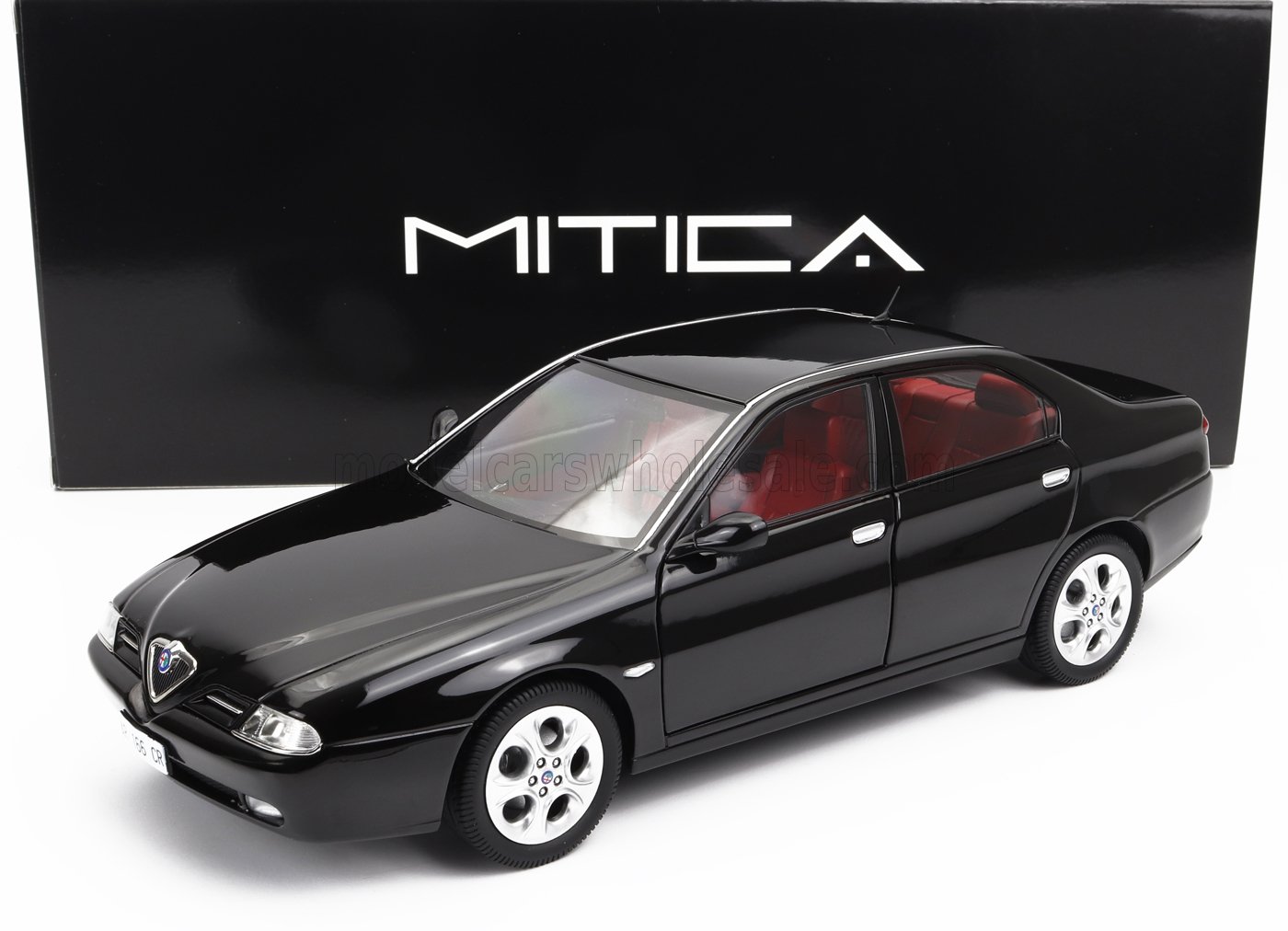 1:18 ALFA ROMEO 166 3.0 V6 (1998) – Red Interior, Black - 200033-D