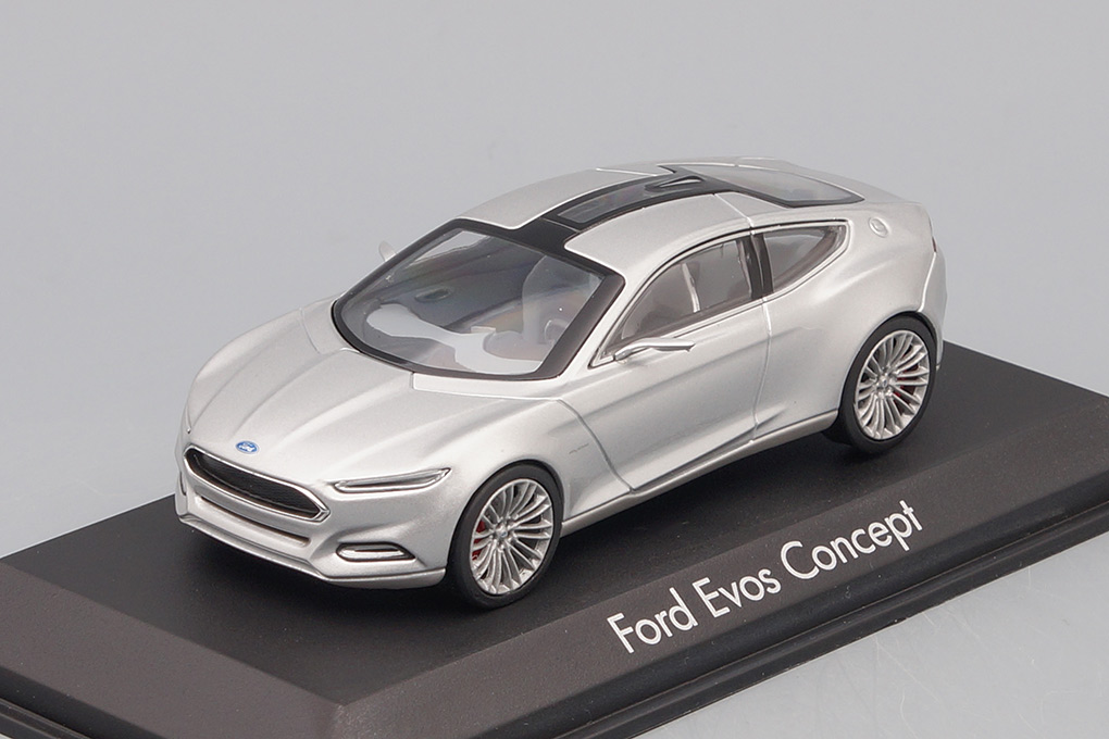 1:43 FORD Evos Concept Car (2012), silver - 270536