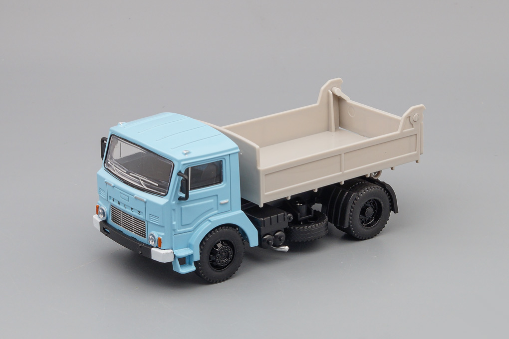1:43 JELCZ 317, blue - K-524