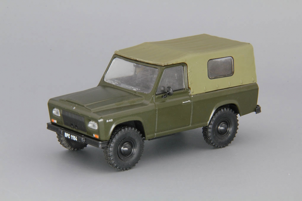 1:43 ARO 240, Kultowe Auta 76, green - kul076