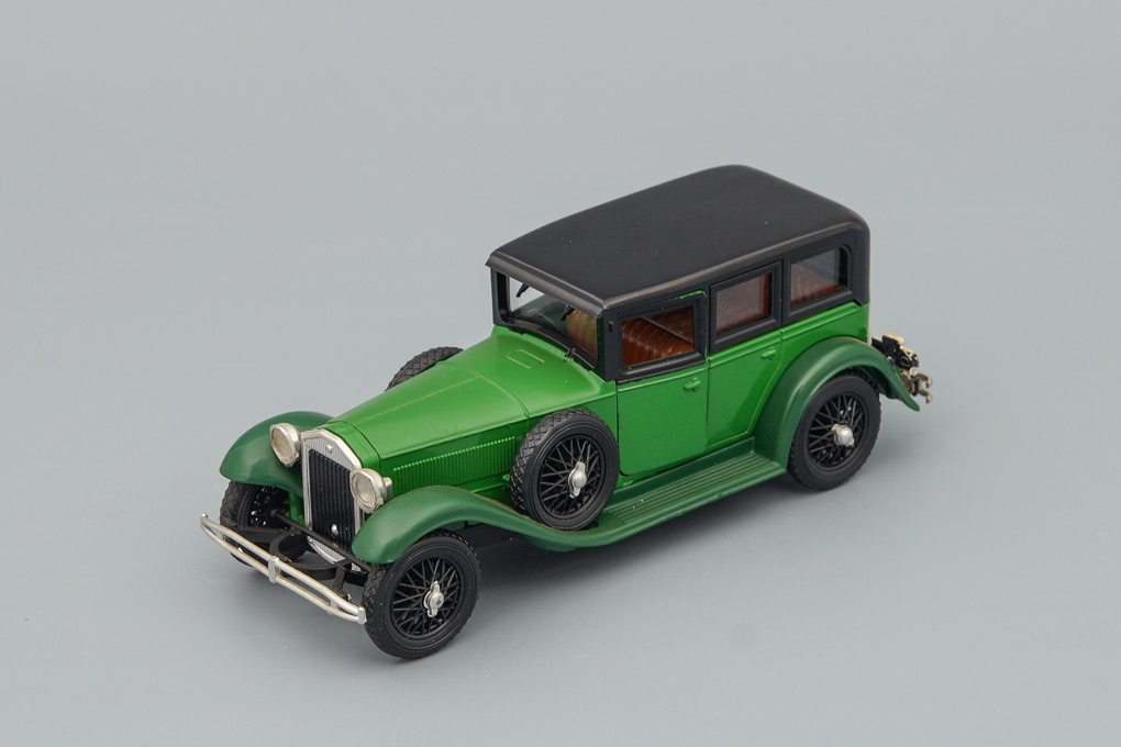 1:43 LANCIA Dilambda (1929), green - RIO41