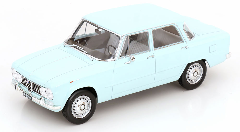 1:18 ALFA ROMEO Giulia ti (1964), lightblue - 187974