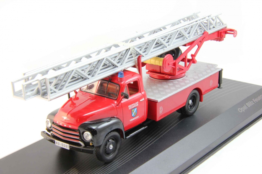 1:43 OPEL Blitz Feuerwehr (1952-1960), red - OP903