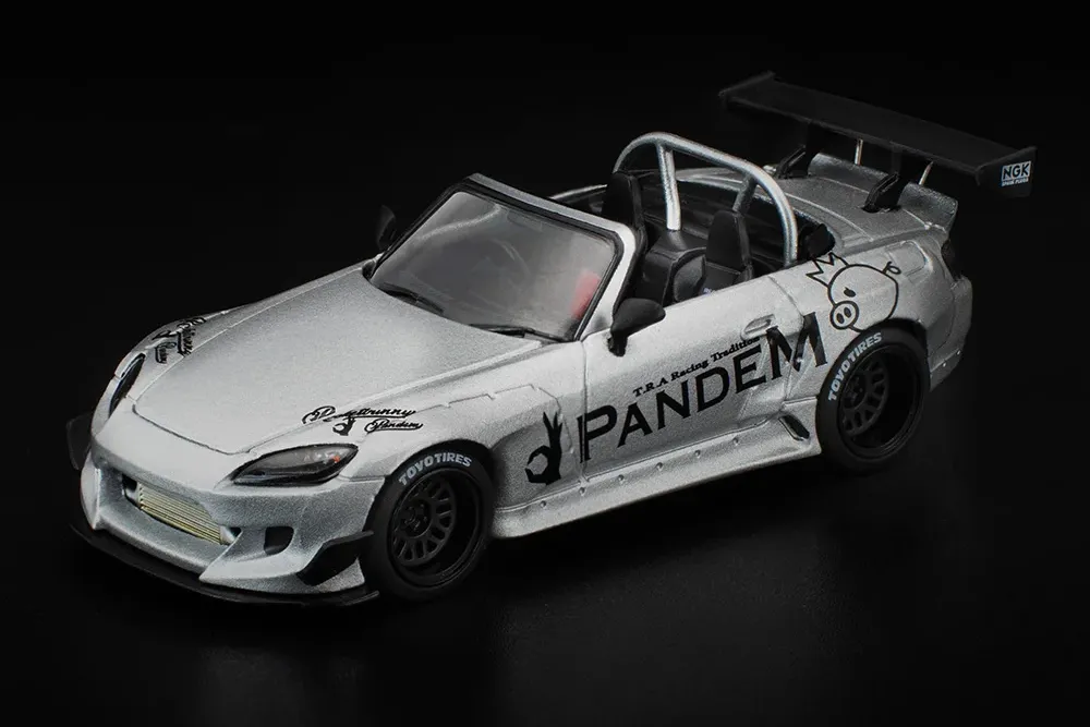 1:64 TOYOTA Pandem S2000, silver - PR640451