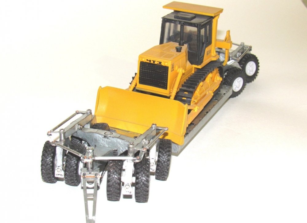 1:43 Сборная модель Прицеп-тяжеловоз 4ПТ60 - WM025