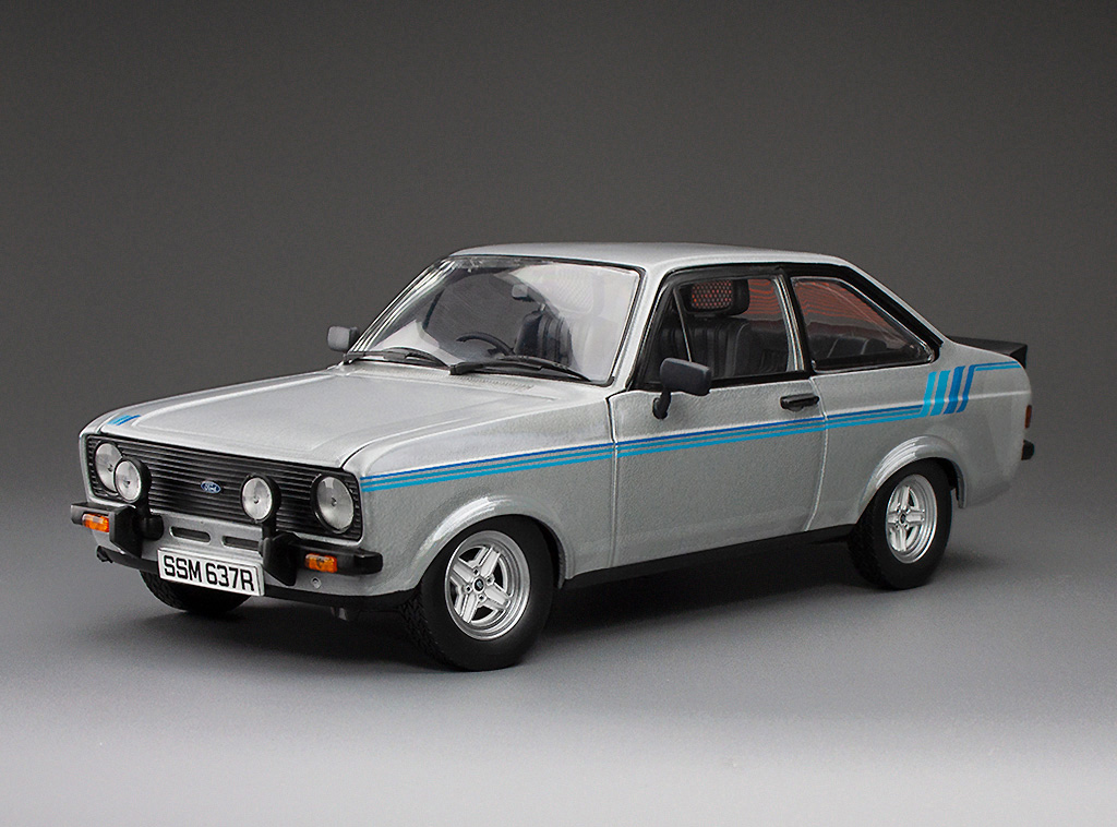 1:18 FORD Escort Harrier (1980), silver - 4637R