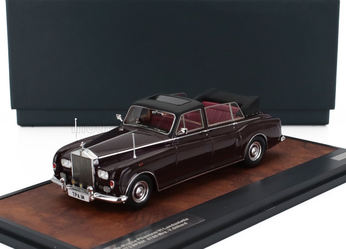 1:43 ROLLS-ROYCE Phantom Vi Landaulette Semiconvertible Open (1973), Brown - MX41705-161