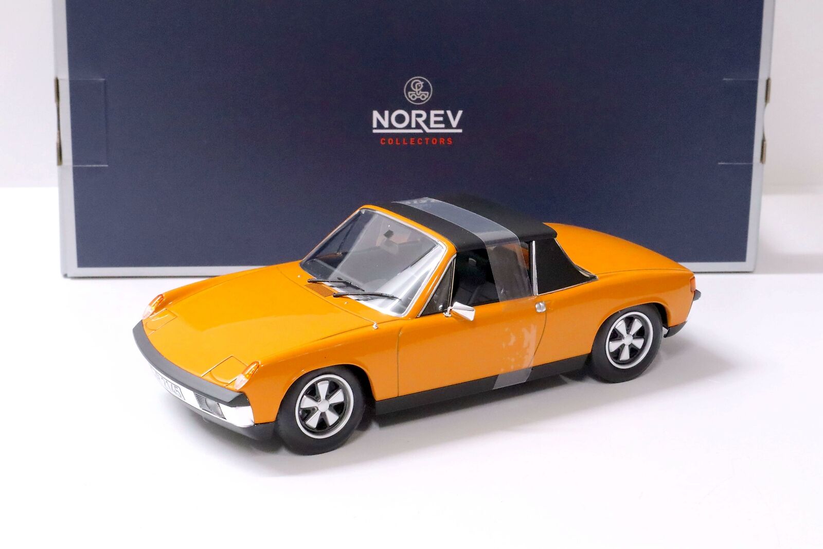 1:18 Volkswagen Porsche 914 (signal orange) - 187688