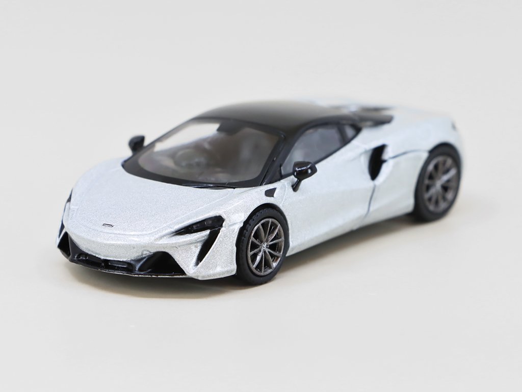 1:64 McLAREN Artura RHD,  Ice Silver - MGT00582-R