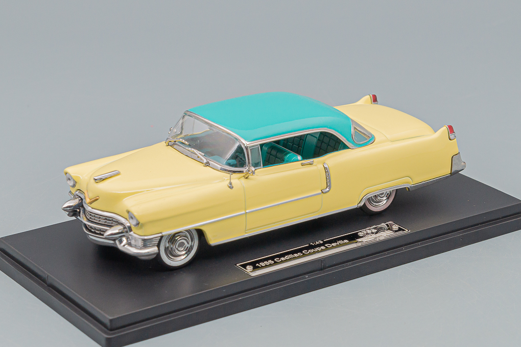 1:43 CADILLAC Coupe Deville (1955), yellow / green - 43027B-X1