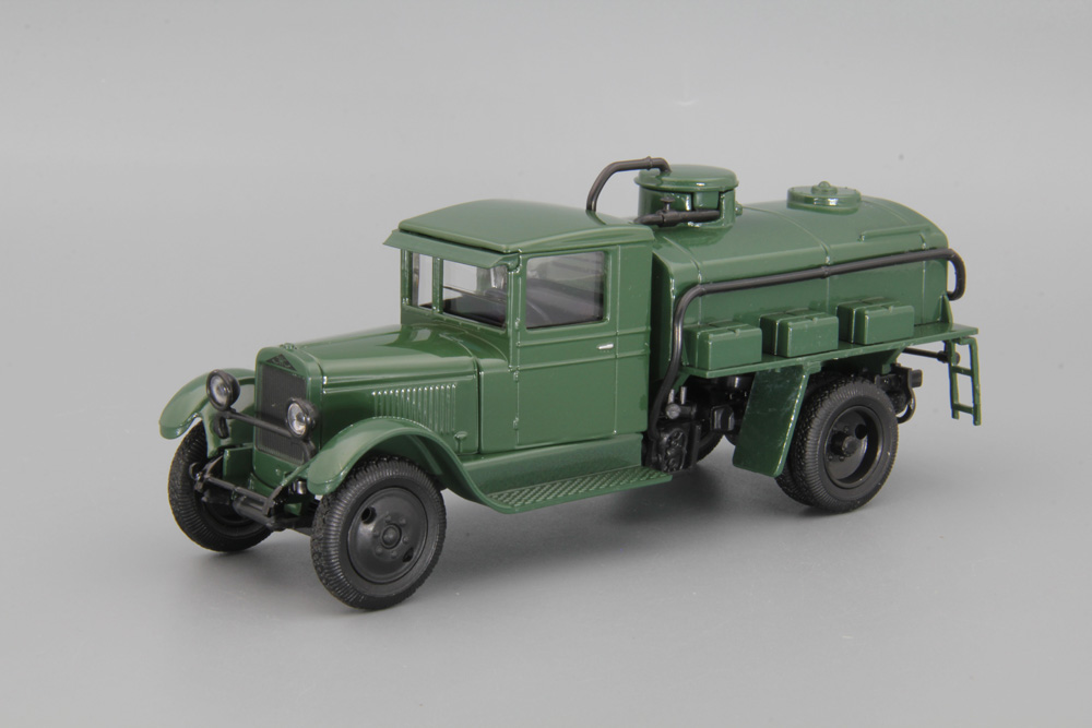 1:43 ЗИS-5 БЗ (Топливозаправщик), темно-зеленый - H905