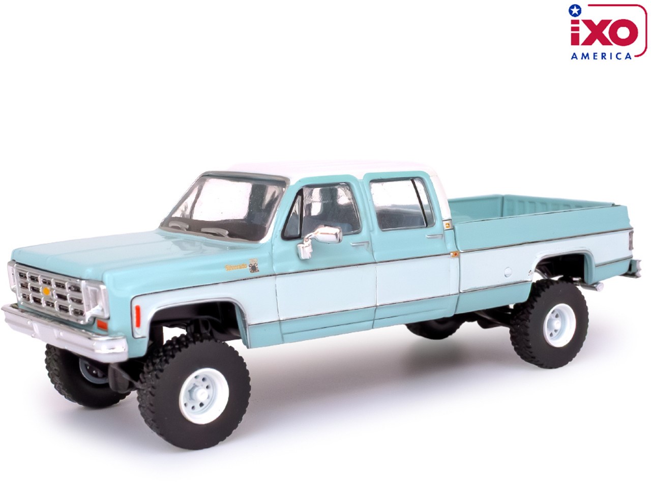 1:64 CHEVROLET Silverado K30 Crew Cab Fleetside Lifted (1978), light blue/white - IA64007