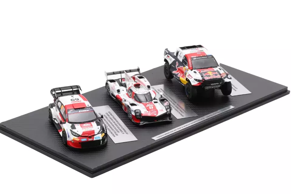 1:43 TOYOTA Set Team Gazoo Racing World Champion (2023) - №69 Rally Portugal 2023 K.rovanpera - J.halttunen - Gr010 №8 Wec (2023) M.Conway - K.Kobayashi - J.M.Lopez - Hilux №200 Rally-raid 2023 N.al-attiyah - M.baumel, White Red Black - TBMTRICS2023