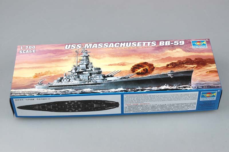 1:700 Сборная модель Американский линкор BB-59 USS Massachusetts - 05761