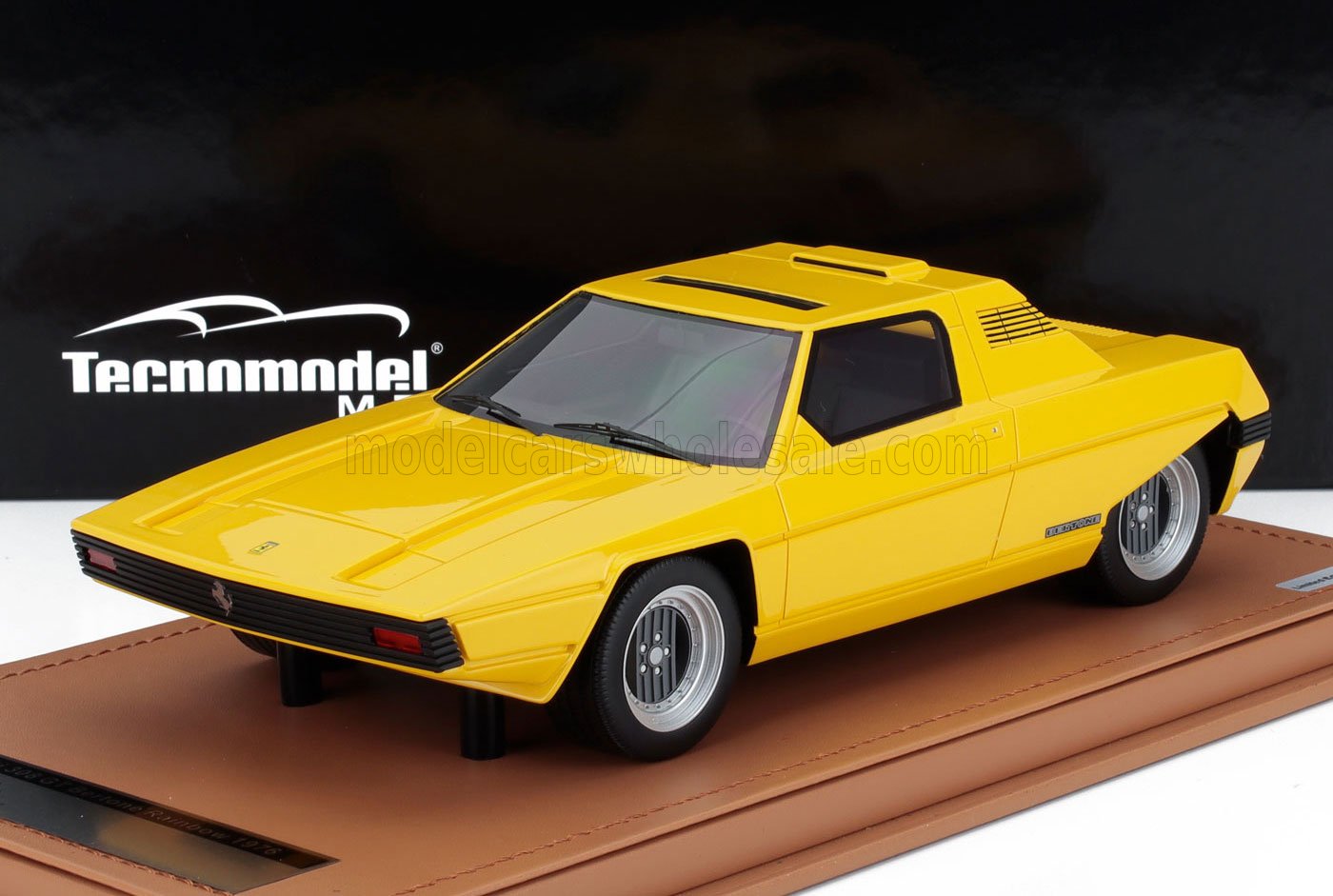 1:18 FERRARI 308 Gt Bertone Rainbow (1976), Giallo Modena Yellow - TM18-180D