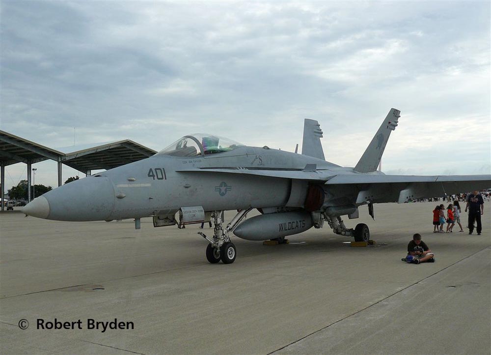 1:72 Сборная модель Самолет F/A-18C HORNET - 04894