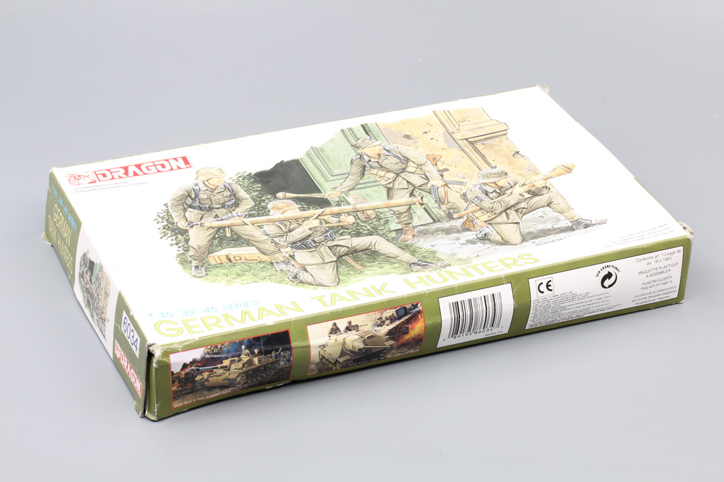 1:35 Сборная модель German Tank Hunters - 6034