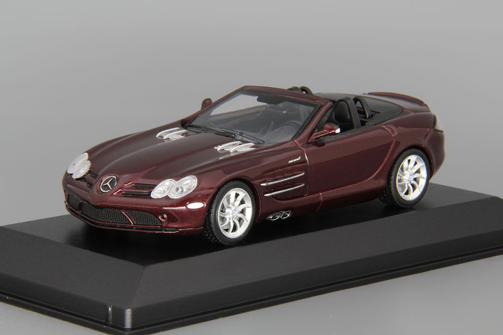 1:43 MERCEDES-BENZ SLR McLaren Roadster 2007, Red Metallic - 400037130
