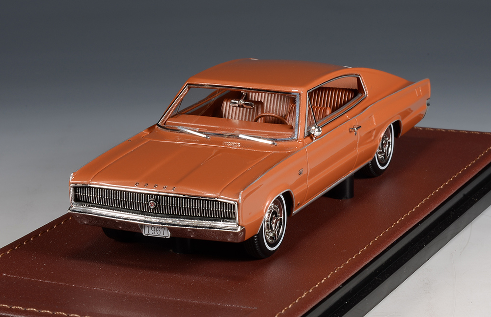 1:43 DODGE Charger (1967), Turbine Bronze Metallic - GLM190902